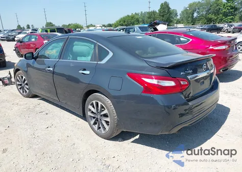 2017 Nissan Altima 2.5/2.5 S/2.5 Sl/2.5 Sr/2.5 Sv из США, поврежденный, VIN 1N4AL3APXHL108621